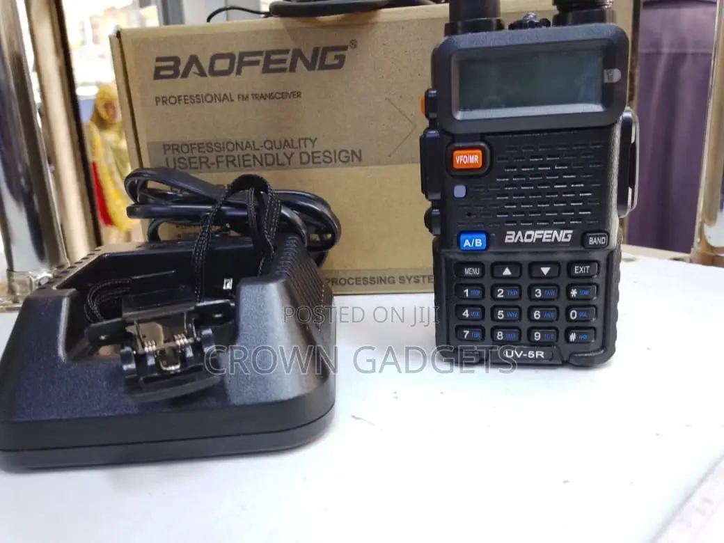 Baofeng Uv-5r Walkie-Talkie With Charging Dock