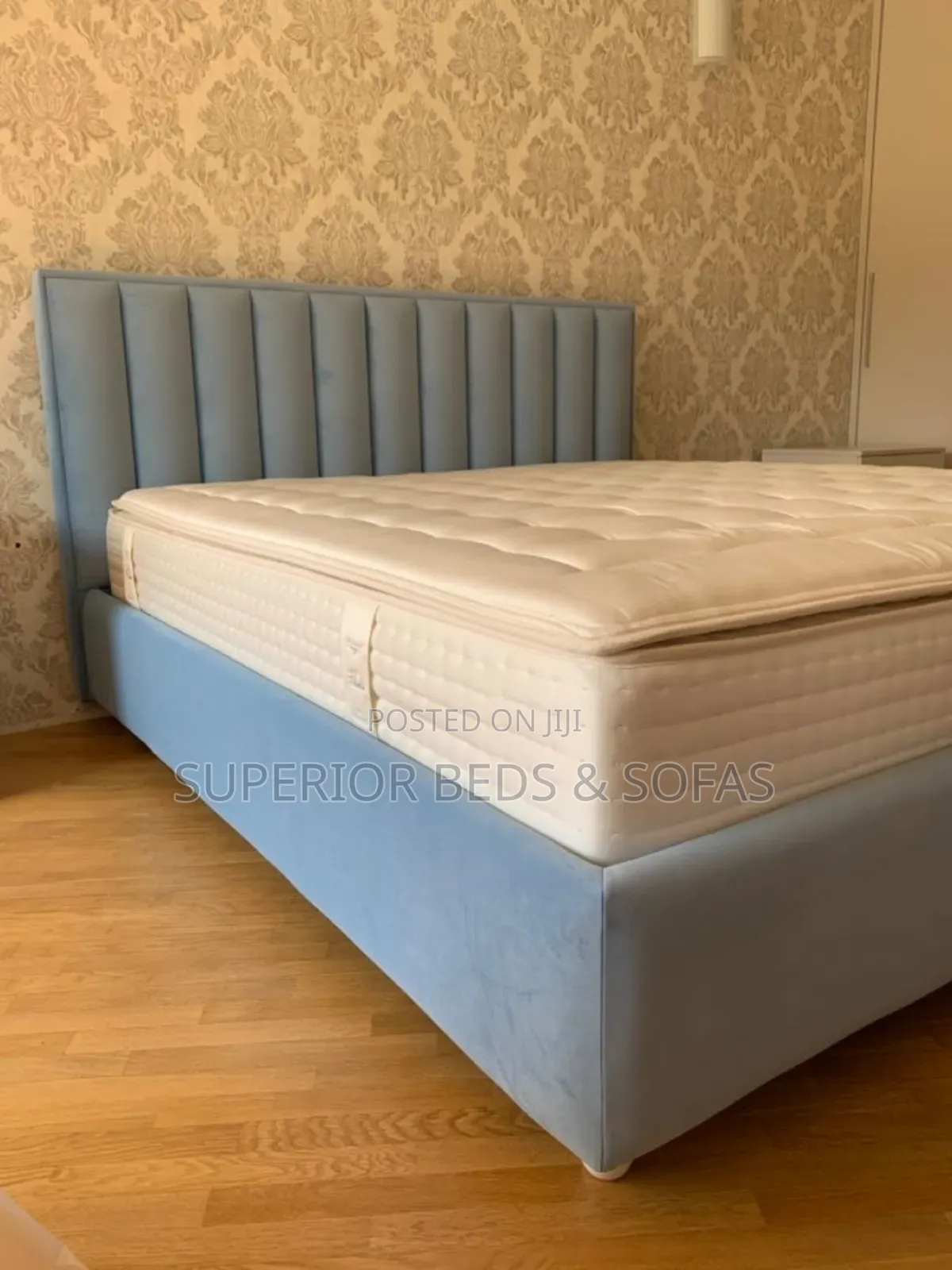 Model Designer 5x6 Chester Bed