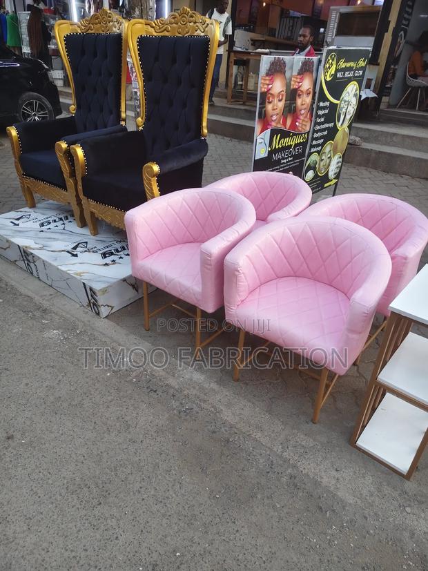 Set of 2 Queen Chairs With Platform,4 Styling Seats,3 Nail Tables