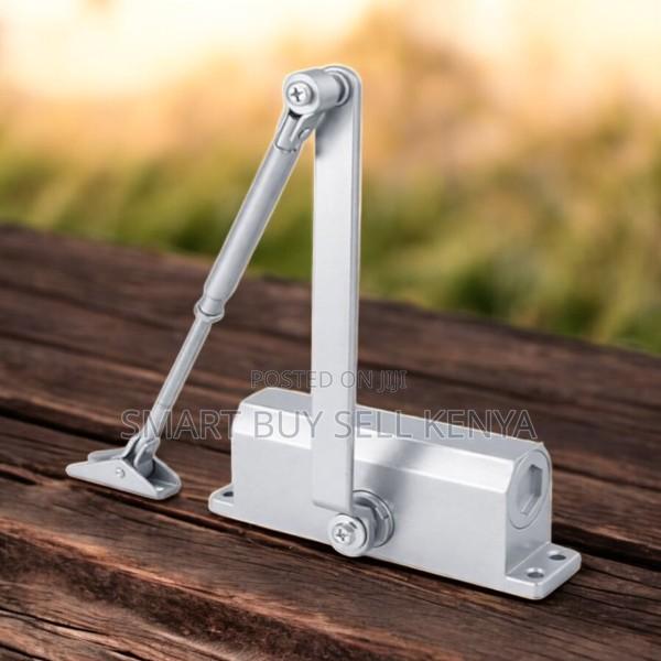 Adjustable Arms Aluminum Auto Door Closer 25-45kg Load