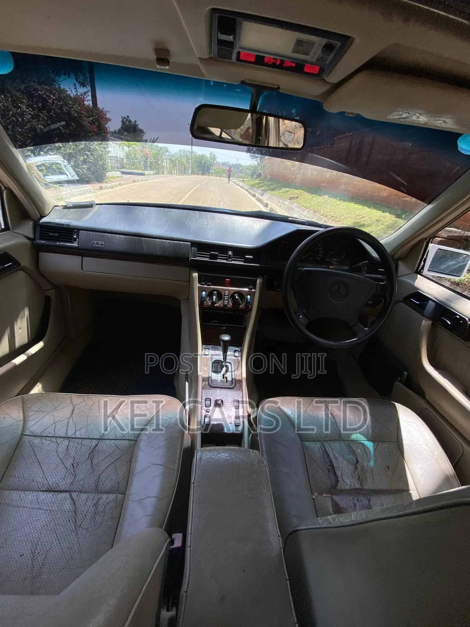 Mercedes-Benz W124 1989 White