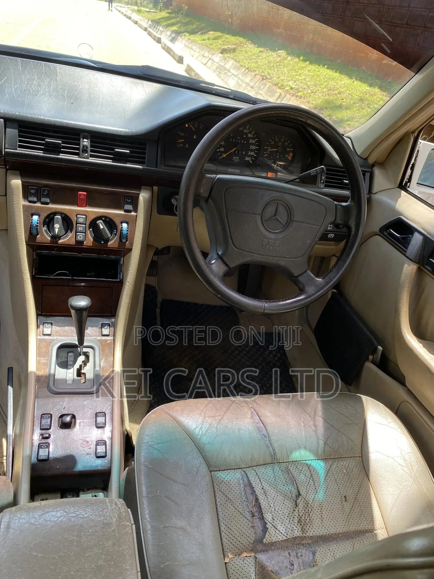 Mercedes-Benz W124 1989 White