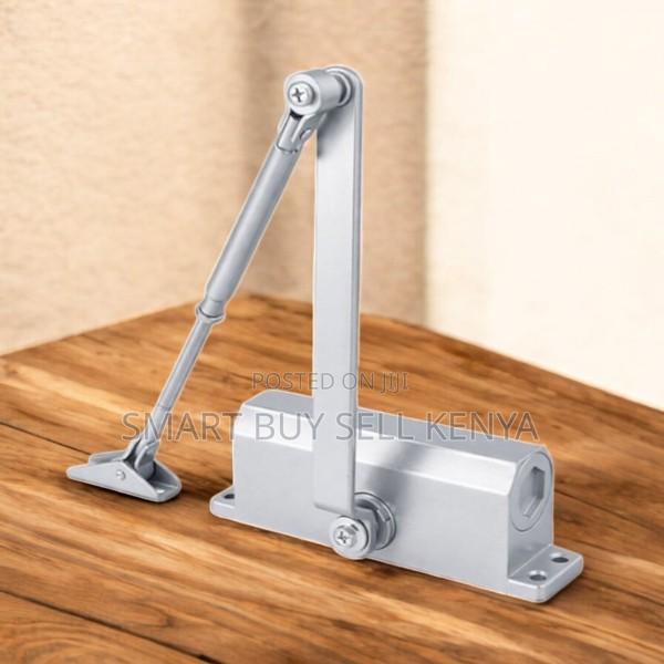 Auto Close Aluminum Door Closer 180° Maximum Opening Angle - main view