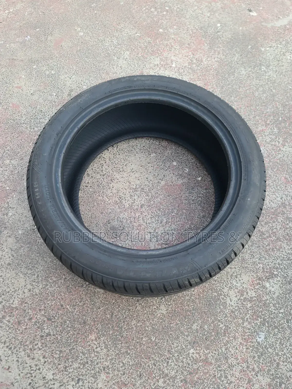 245 /45 R18 Yusta Tyres 100y Xl