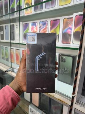 New Samsung Galaxy Z Flip6 256 GB Blue