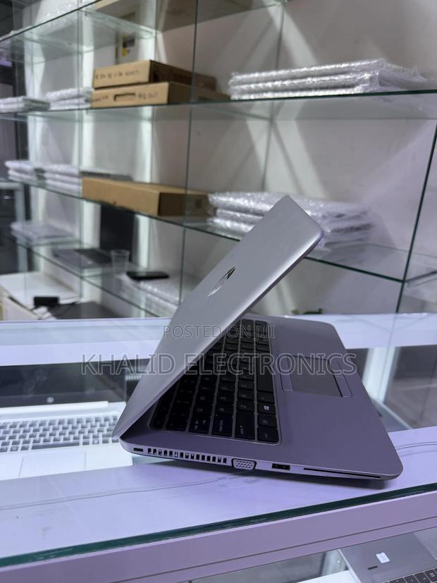 Laptop HP EliteBook 820 G4 8GB Intel Core I5 SSD 256GB