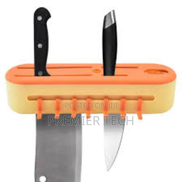 6 Slot Knives Organizer With 6 Extra Hooks