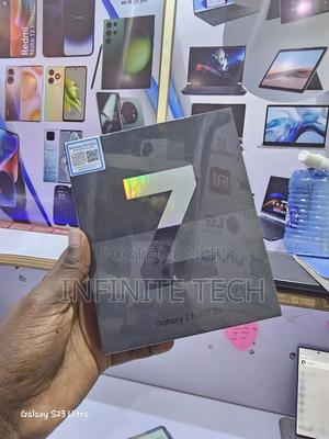 New Samsung Galaxy Z Fold 3 256 GB Black - main view