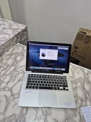 Laptop Apple MacBook 2012 4GB Intel Core I5 SSD 256GB