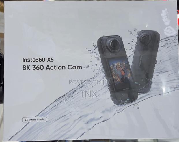 Insta 360 X5 Essential Bundle - main view