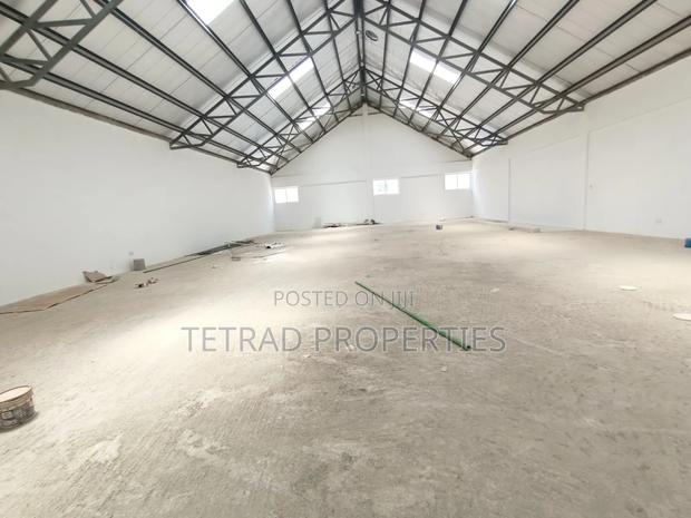 8000 SQFT Godown With in Ruiru Kamakis Area ( All Inclusive)