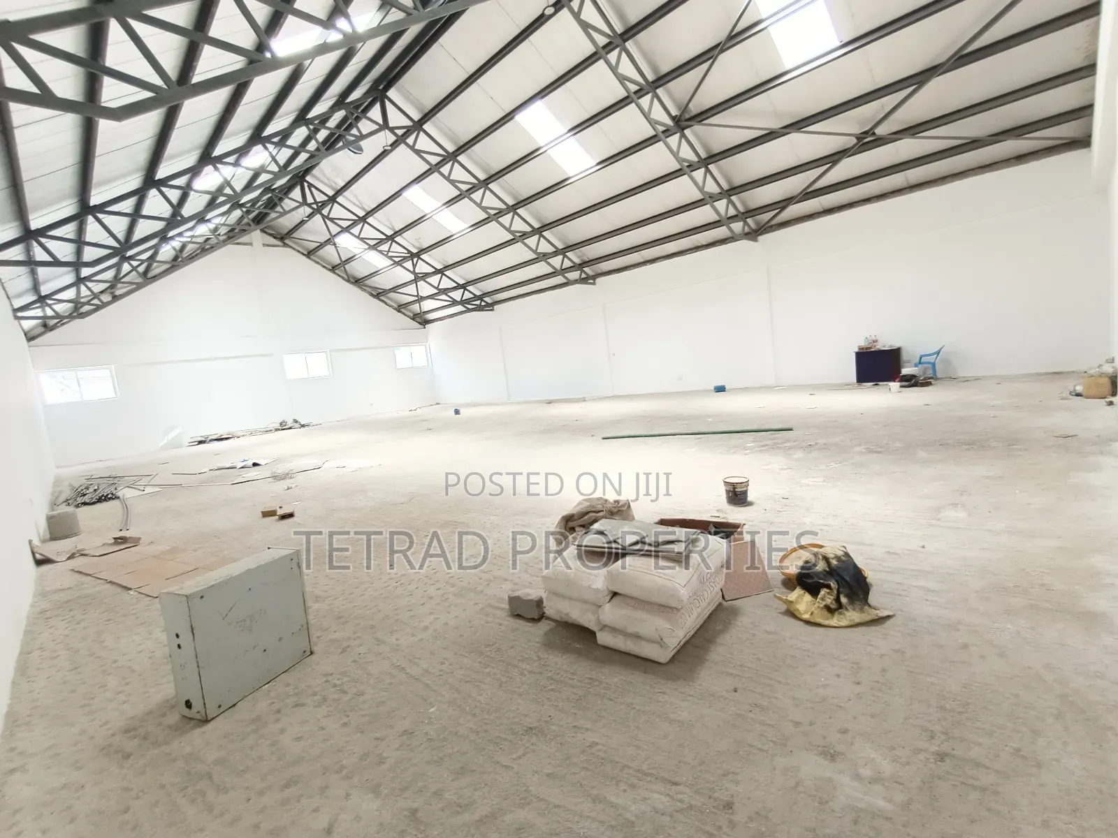 8000 SQFT Godown With in Ruiru Kamakis Area ( All Inclusive)