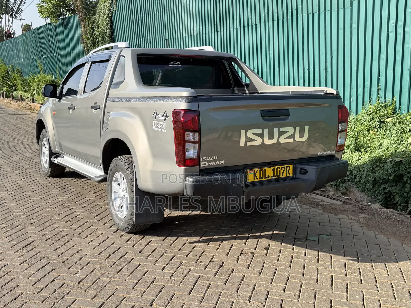 Isuzu D-MAX 2023 Beige