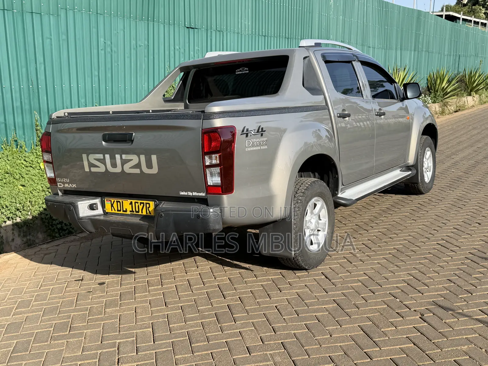 Isuzu D-MAX 2023 Beige