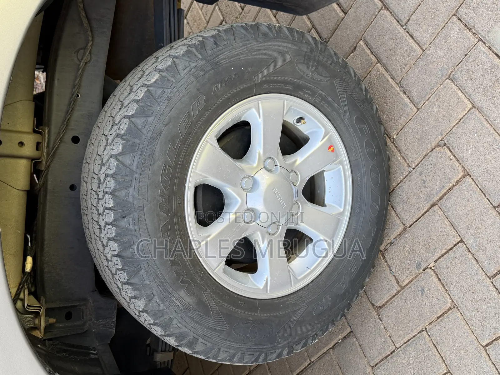 Isuzu D-MAX 2023 Beige