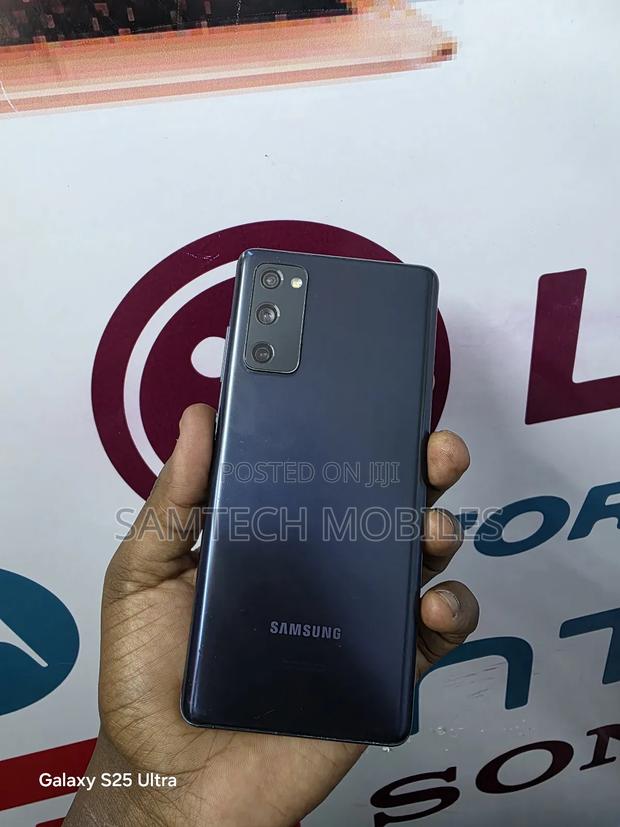 Samsung Galaxy S20 FE 128 GB Gray - thumbnail 2