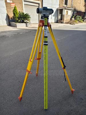 Surveyor's Level - thumbnail 3