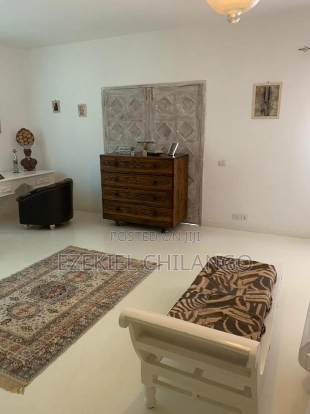Furnished 4bdrm Villa in Casuarina, Town Centre for sale