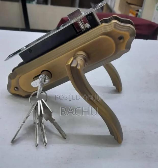 Bathroom Door Lock - thumbnail 2