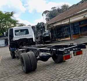 Mitsubishi Fuso Fighter 2004 White
