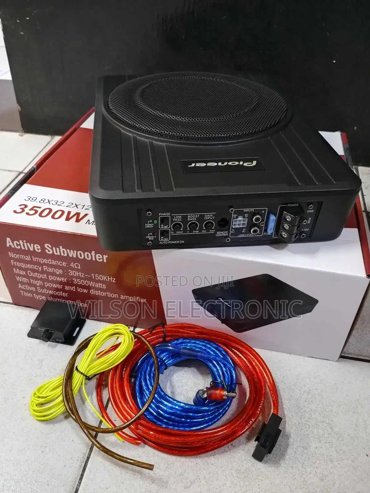 Pioneer Under Seat Subwoofer. 3500w