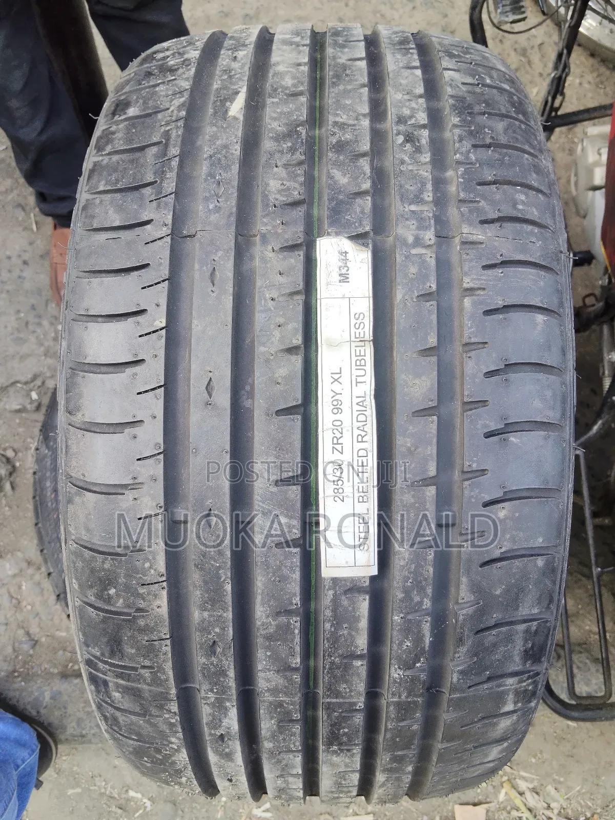 285/30r20 Accelera Tyre Made In Indonesia