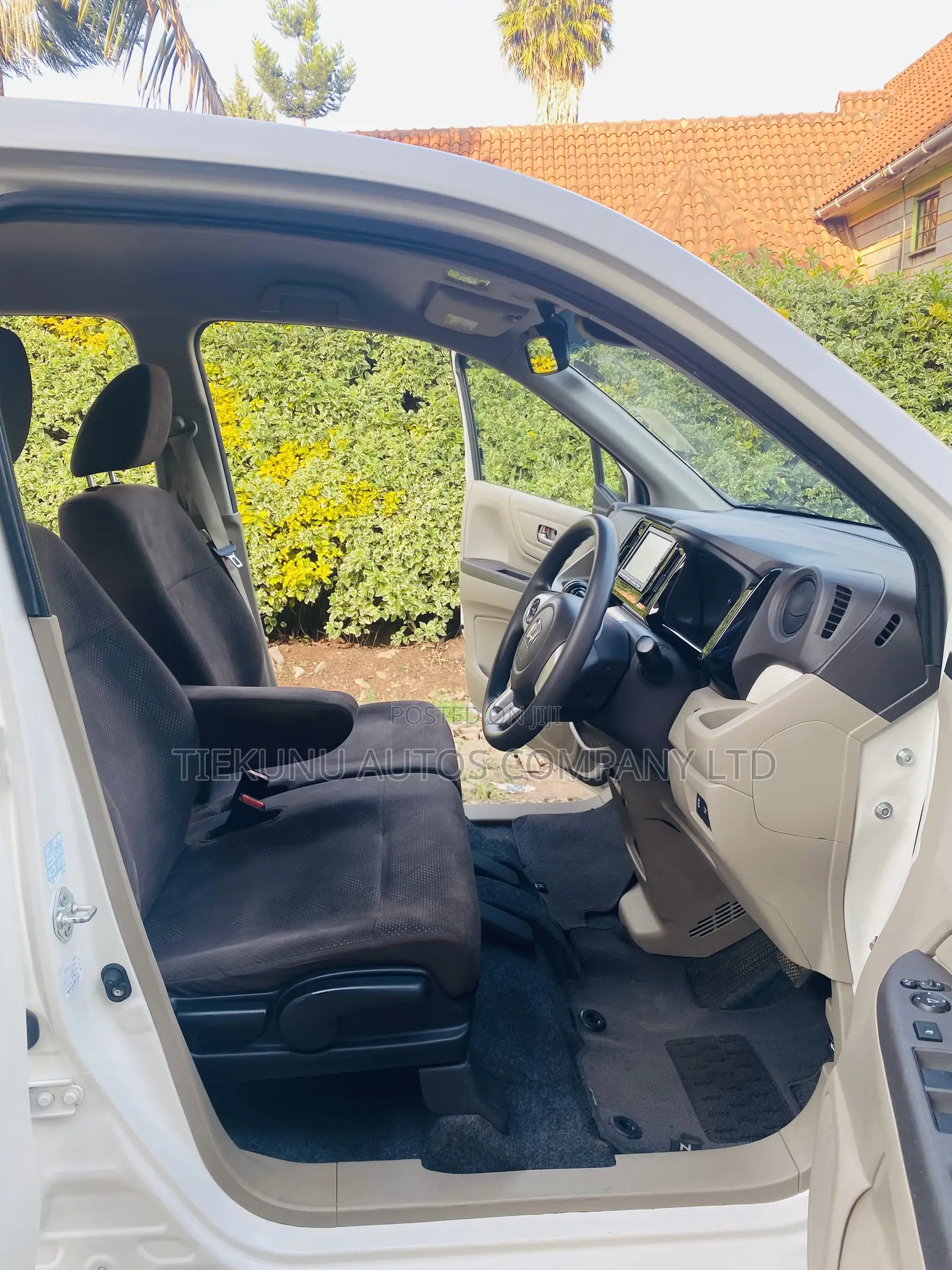 Honda N-WGN 2019 Pearl
