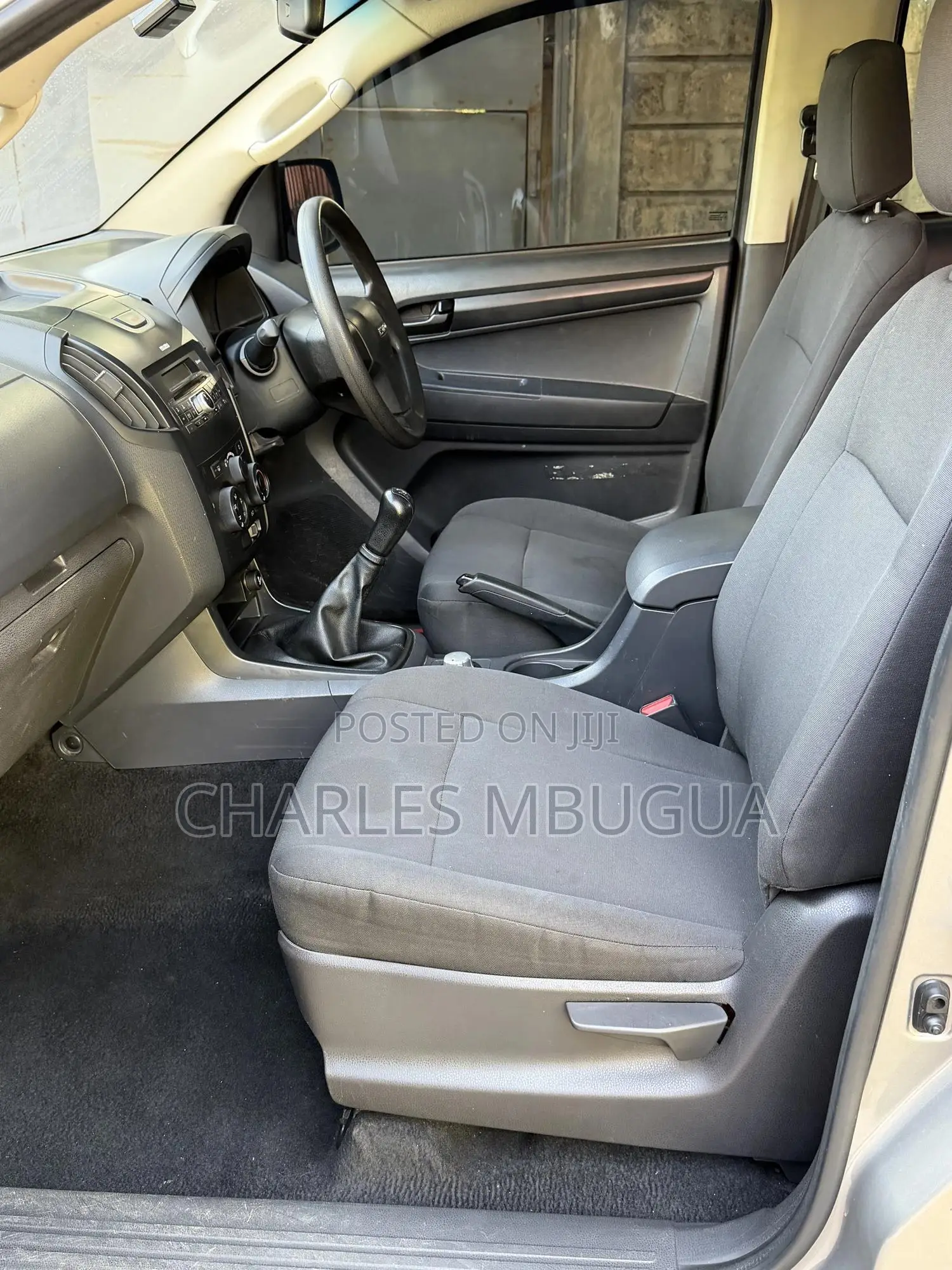 Isuzu D-MAX 2023 Beige