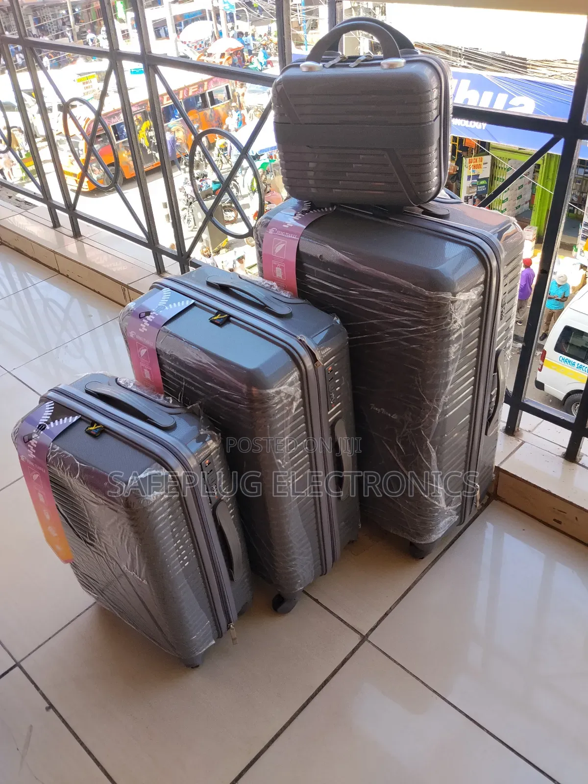 In-1 Unbreakable Rubber Bag: Suitcase, Briefcase,