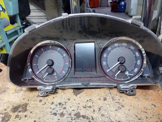Harrier 2015 Clock
