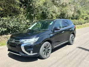 Mitsubishi Outlander 2.0 PHEV AWD 2016 Black
