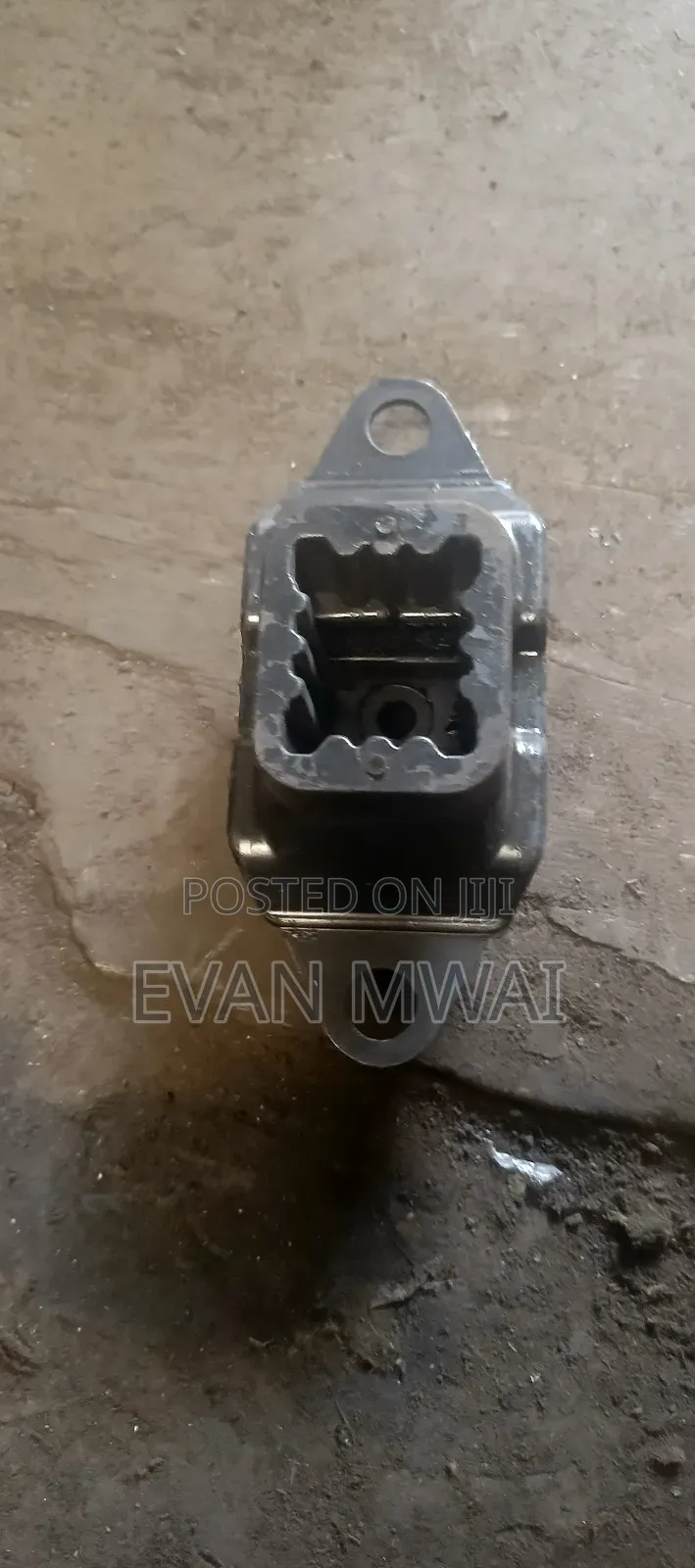 Nissan Note /March 2013 Mounting