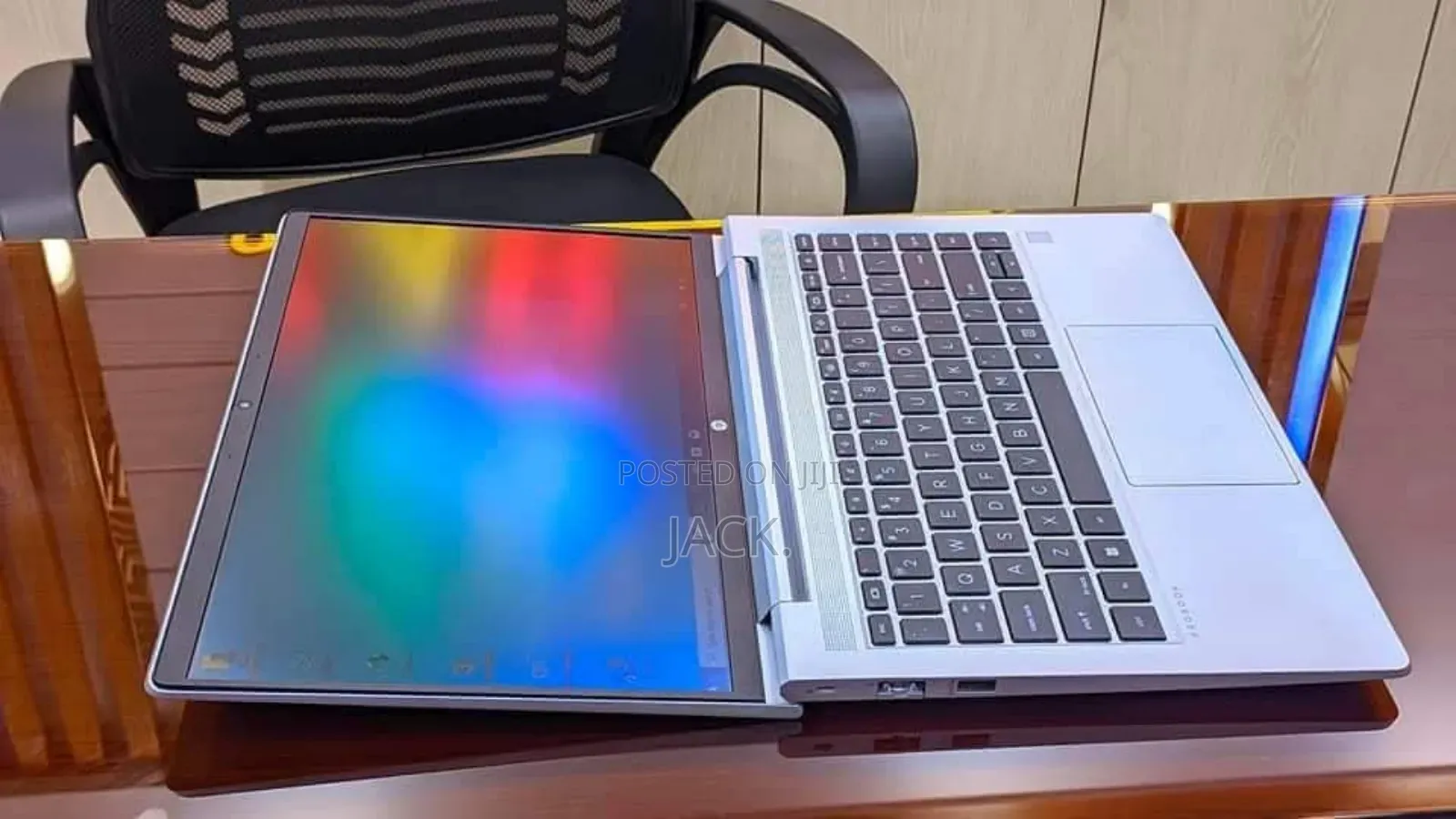 Laptop HP ProBook 440 G10 8GB AMD Ryzen 5 SSD 512GB