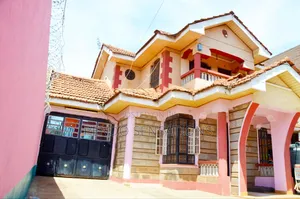 Furnished 5bdrm Townhouse / Terrace in Membley for rent