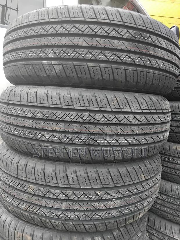 225/65r17 Maxtrek Tyre