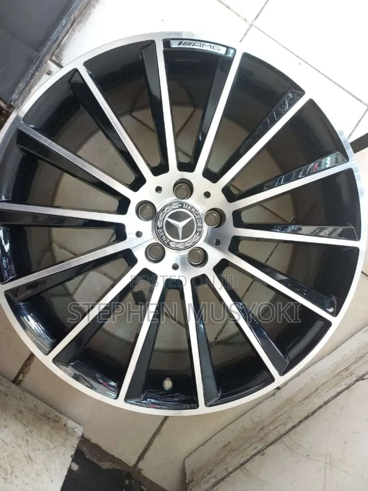 Mercedes Amg Blacksilver 18inch Wheels