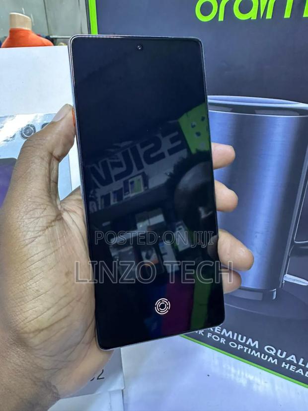 Tecno Camon 40 256 GB - thumbnail 5