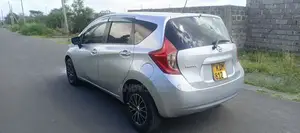Nissan Note 2015 Silver