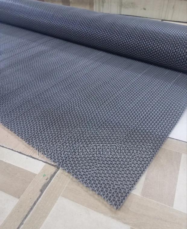 Grey Slip Resistant Multipurpose PVC Antislip Rubber Mats