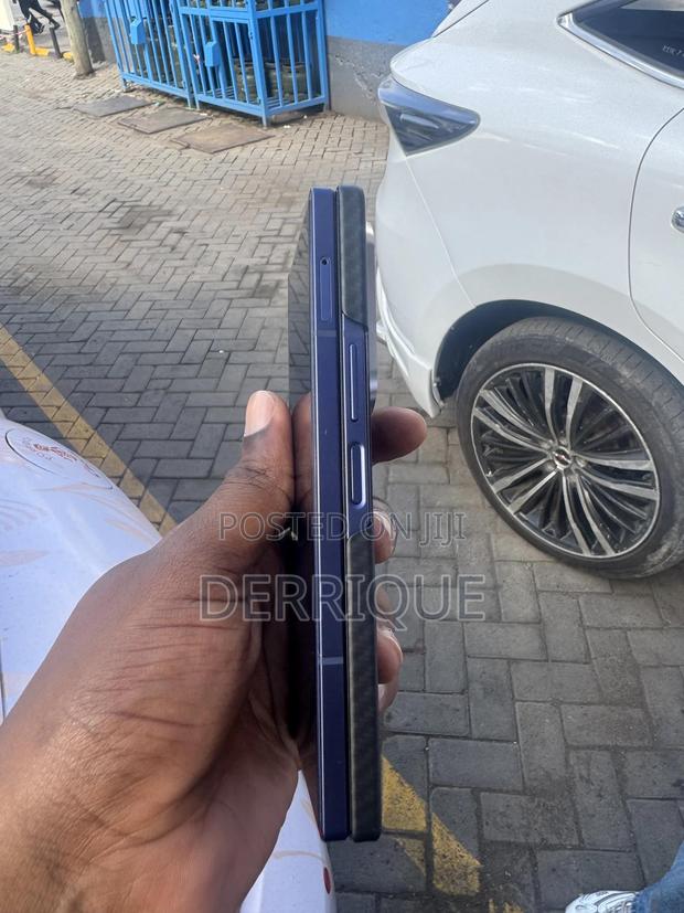 Samsung Z 16 GB Purple - thumbnail 3