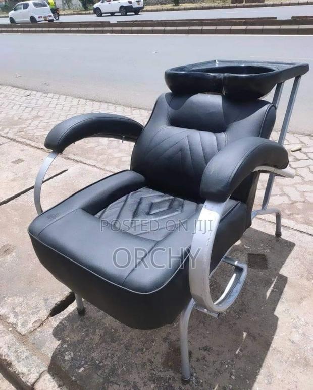 Salon Sink / Shampoo Seat - main view