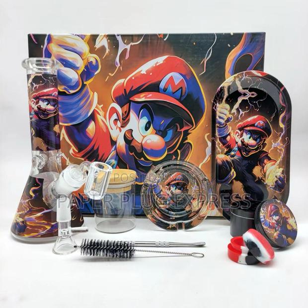 Super Mario Glass Ice Multi-Accessory Bong Gift Set - main view