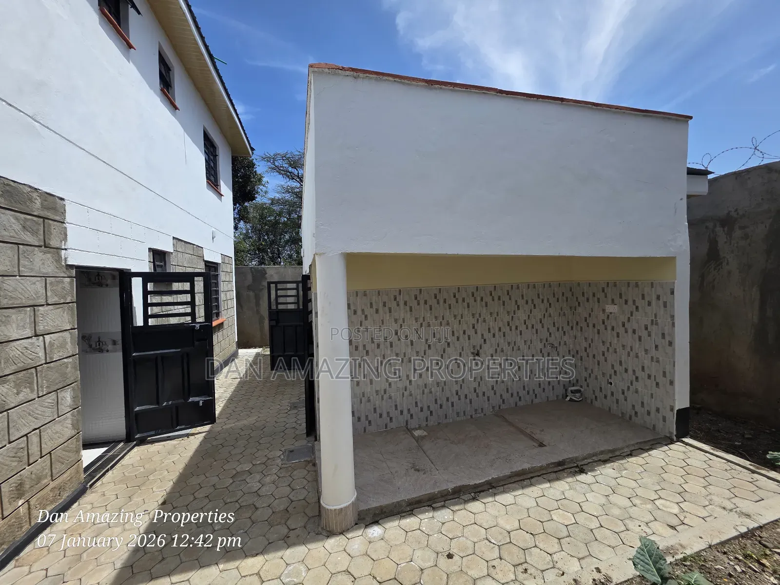 4bdrm Maisonette in Acacia Plus Dsq, Ongata Rongai for sale