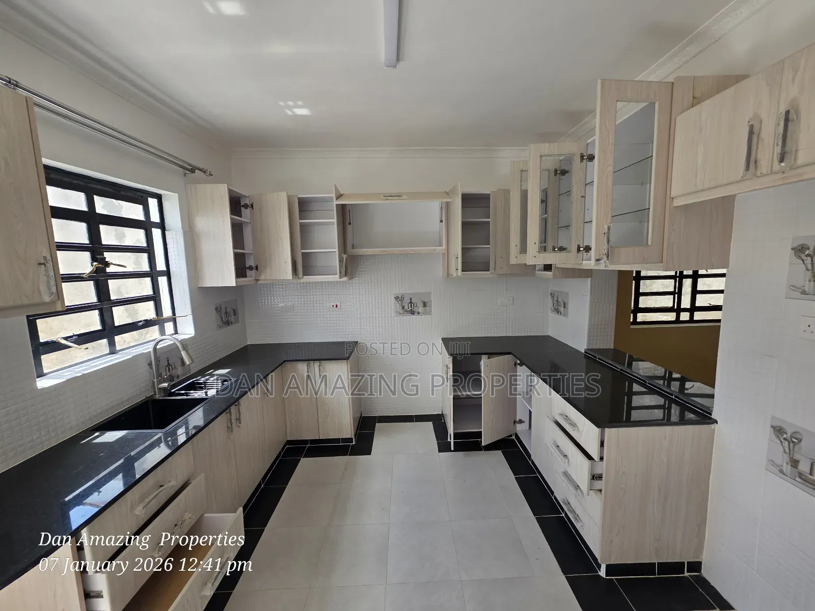 4bdrm Maisonette in Acacia Plus Dsq, Ongata Rongai for sale
