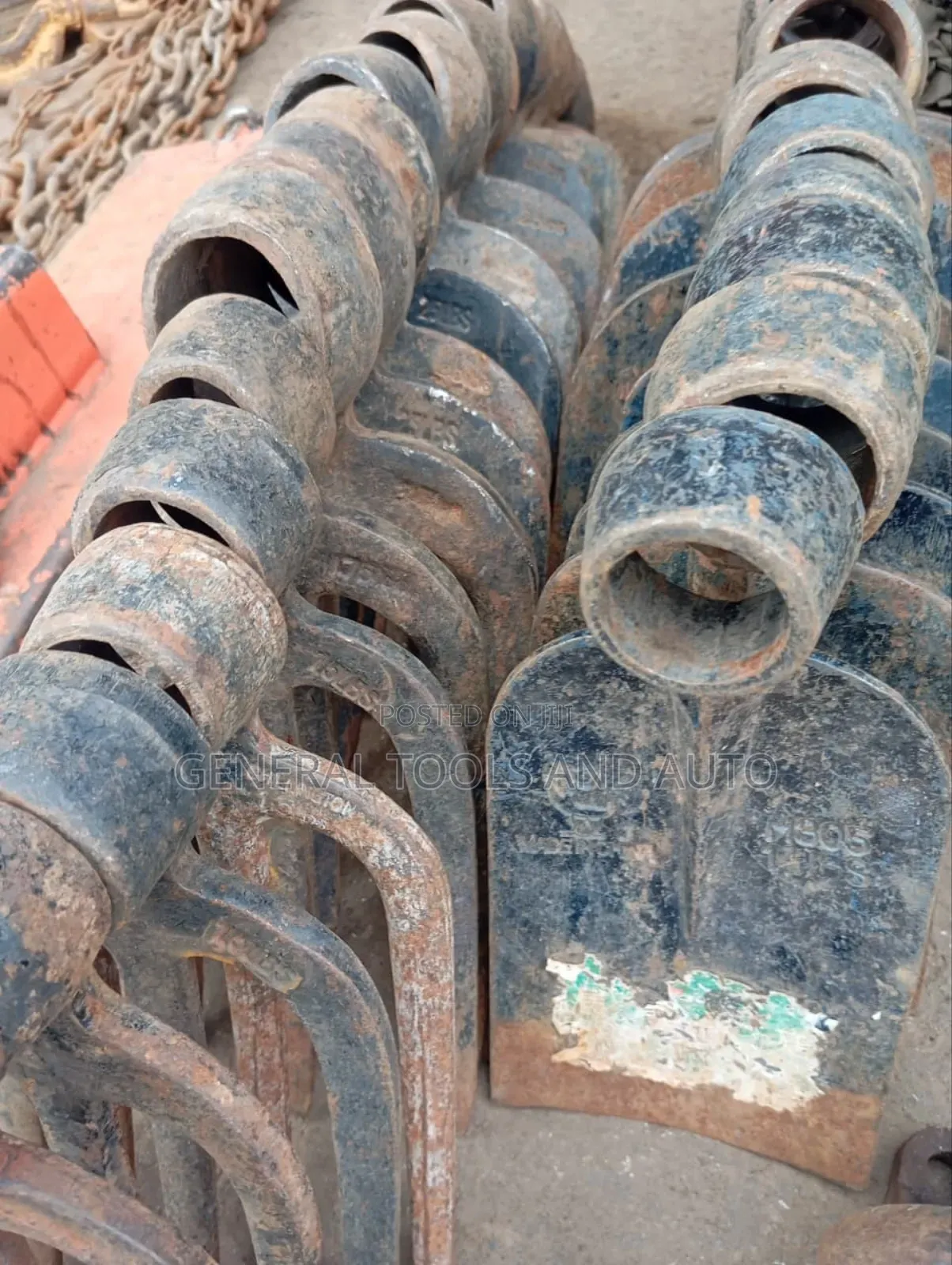 Muttocks and Pick Axes