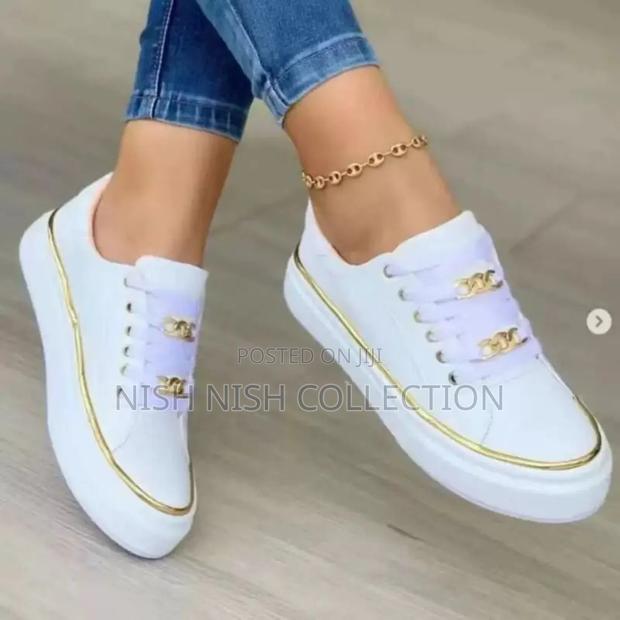 Elegant Ladies Chained Laced Sneakers - thumbnail 5