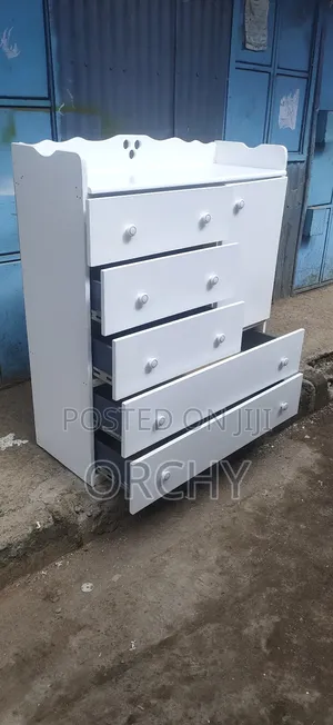 Kid's Wardrobe 4ft*4ft