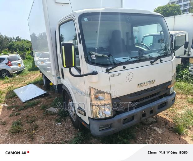 Isuzu Truck - thumbnail 2