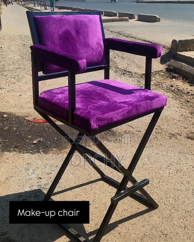 Makeup Chair - main view