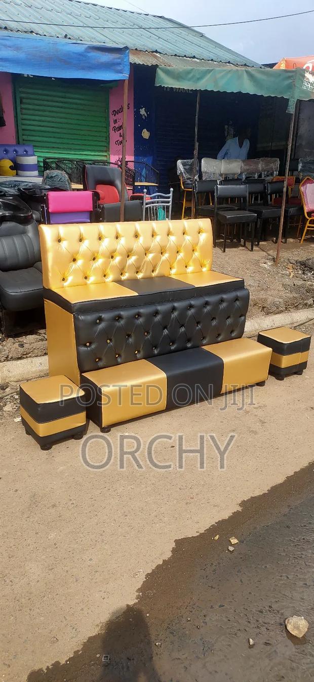 Golden 3seater Pedicure Couch - main view